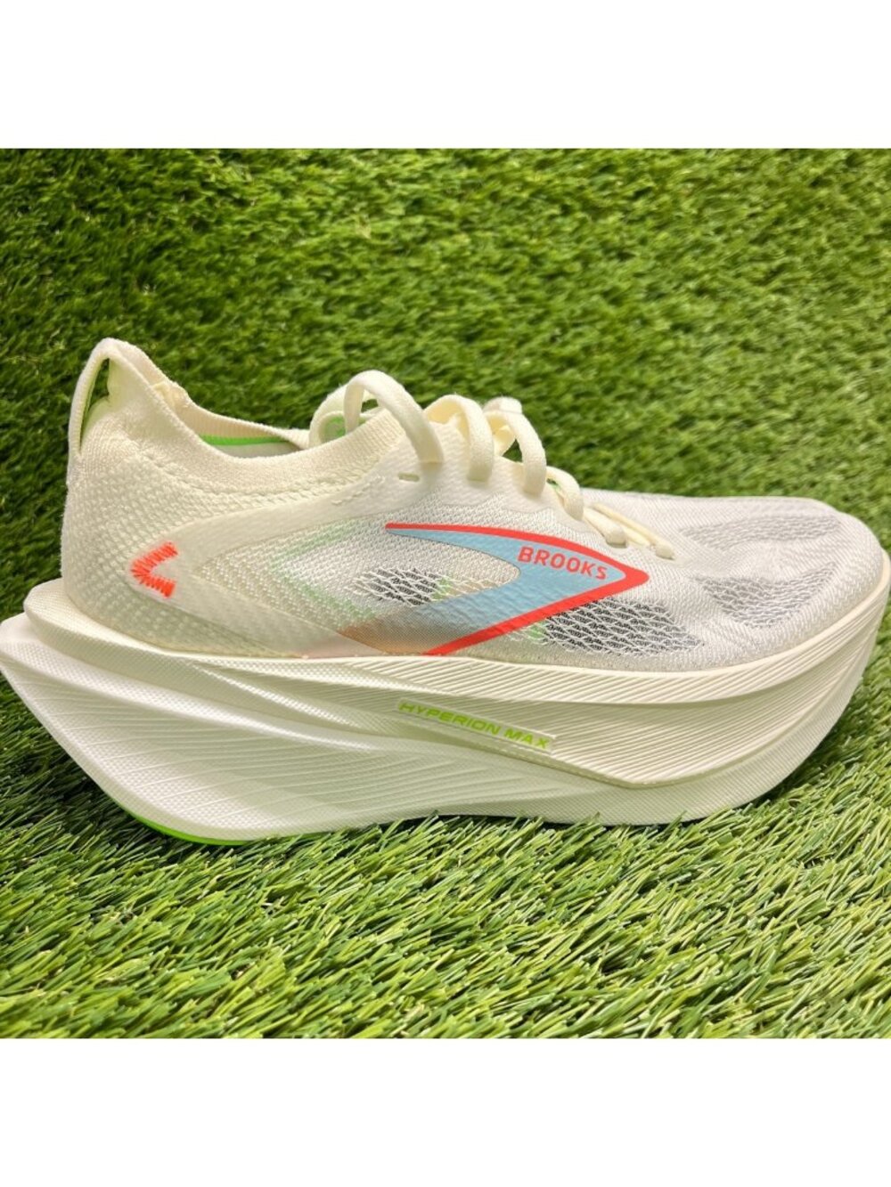 Brooks Hyperion Max 3 Mens Size 6 Ivory Green Athletic Running Shoes Sneakers